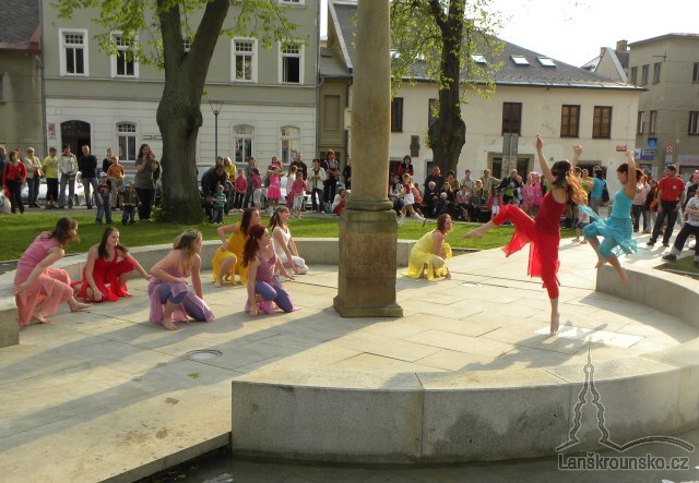 25-I Z Dance studio Ivety Zahradnikove.jpg